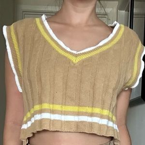 UO BDG tan crop sweater vest XS